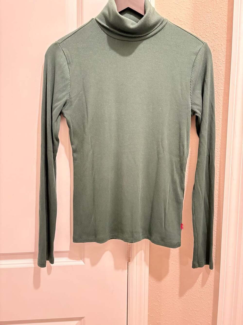 Levi's Ribbed Long Sleeve Turtleneck Top Sage Green Size Small